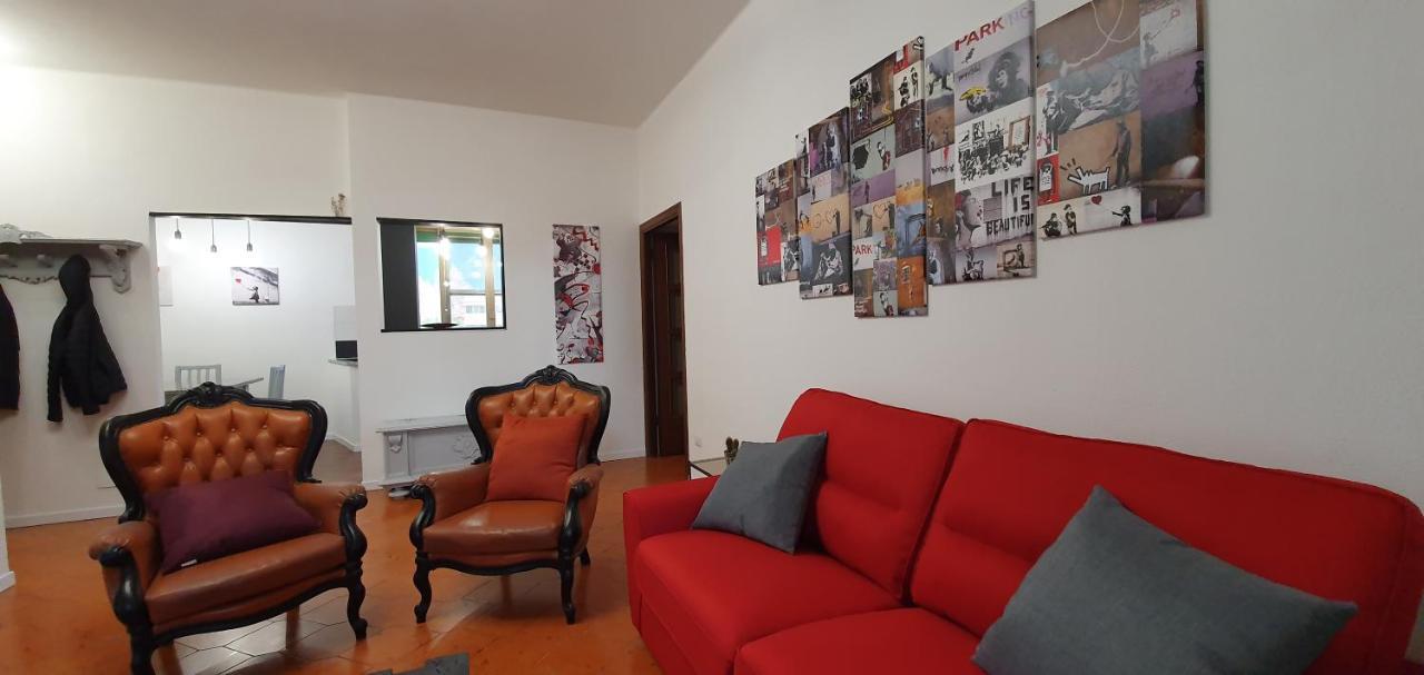 2 Bed Flat Centre & Stadio Free Parking Apartment Terni Ngoại thất bức ảnh